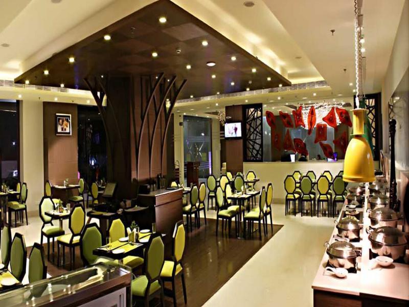 The Panache Hotel Патна Екстериор снимка