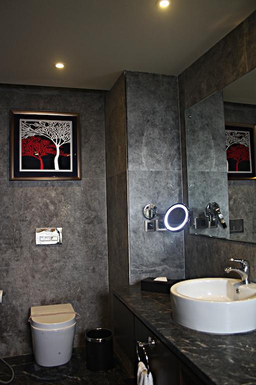 The Panache Hotel Патна Екстериор снимка