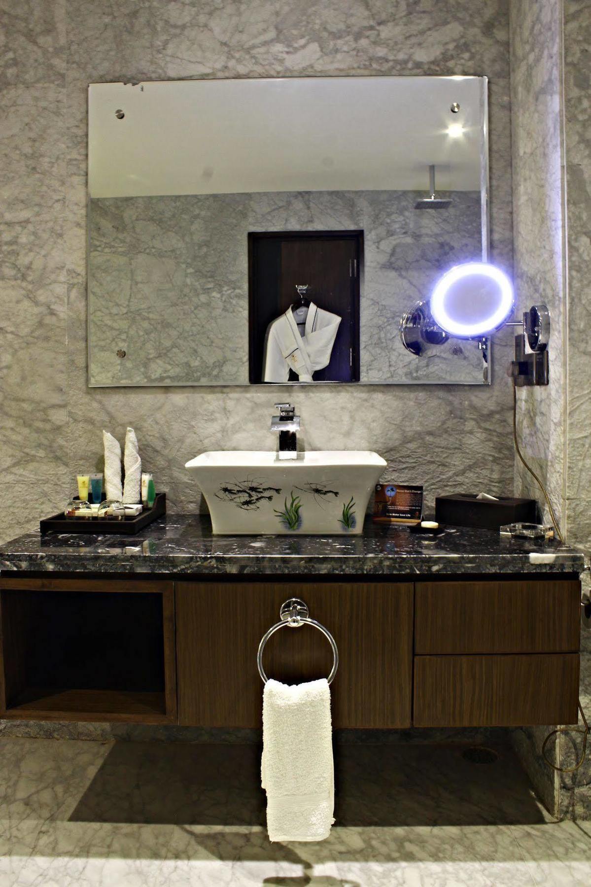 The Panache Hotel Патна Екстериор снимка