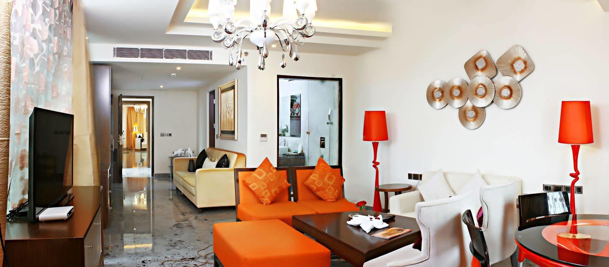 The Panache Hotel Патна Екстериор снимка