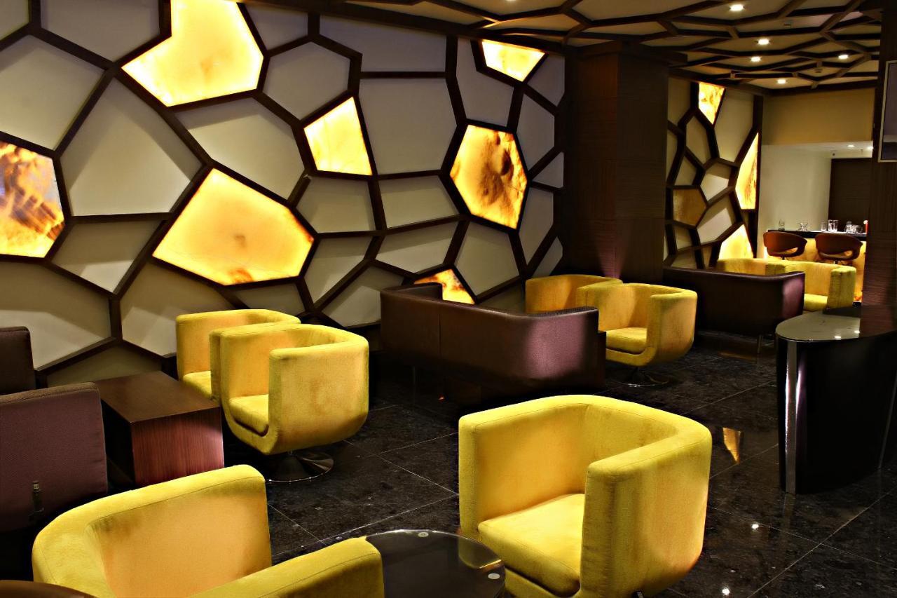 The Panache Hotel Патна Екстериор снимка